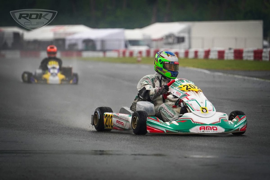 Alex Rogowski numer 202 AMO Racing Team w deszczu podczas Kartingowych Mistrzostw Polski w Bydgoszczy