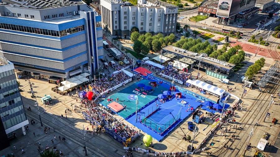 Arena lekkoatletyczna na Rynku w Katowicach - widok z lotu ptaka
